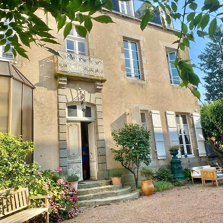 L'Hotel de Hercé Chambre d'Hote Mayenne Extérieur photo