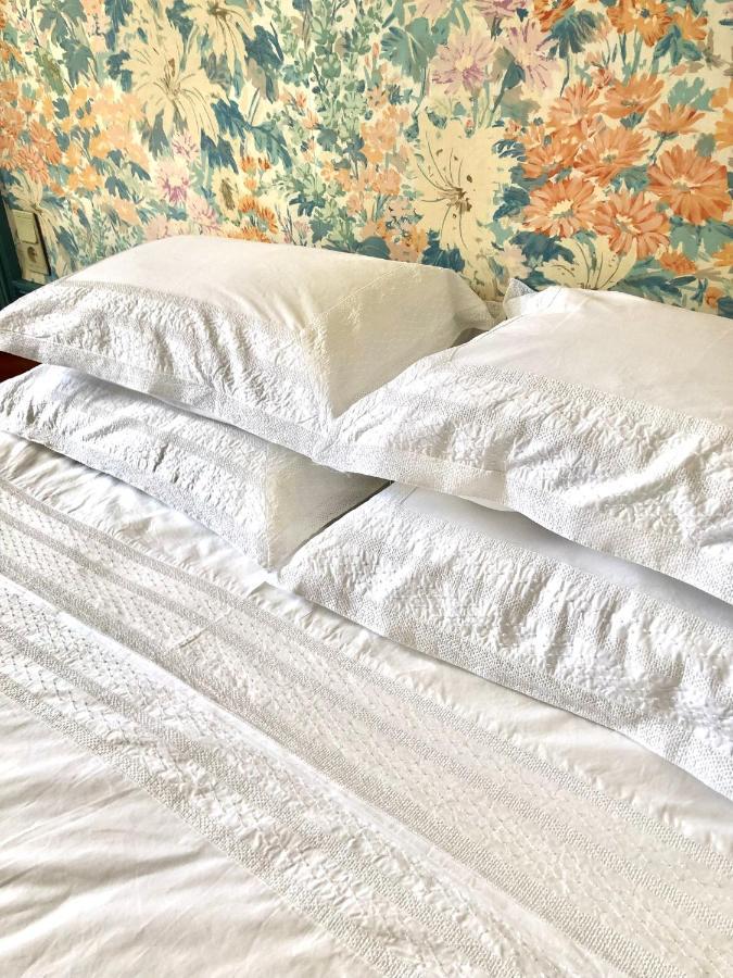 L'Hotel de Hercé Chambre d'Hote Mayenne Extérieur photo