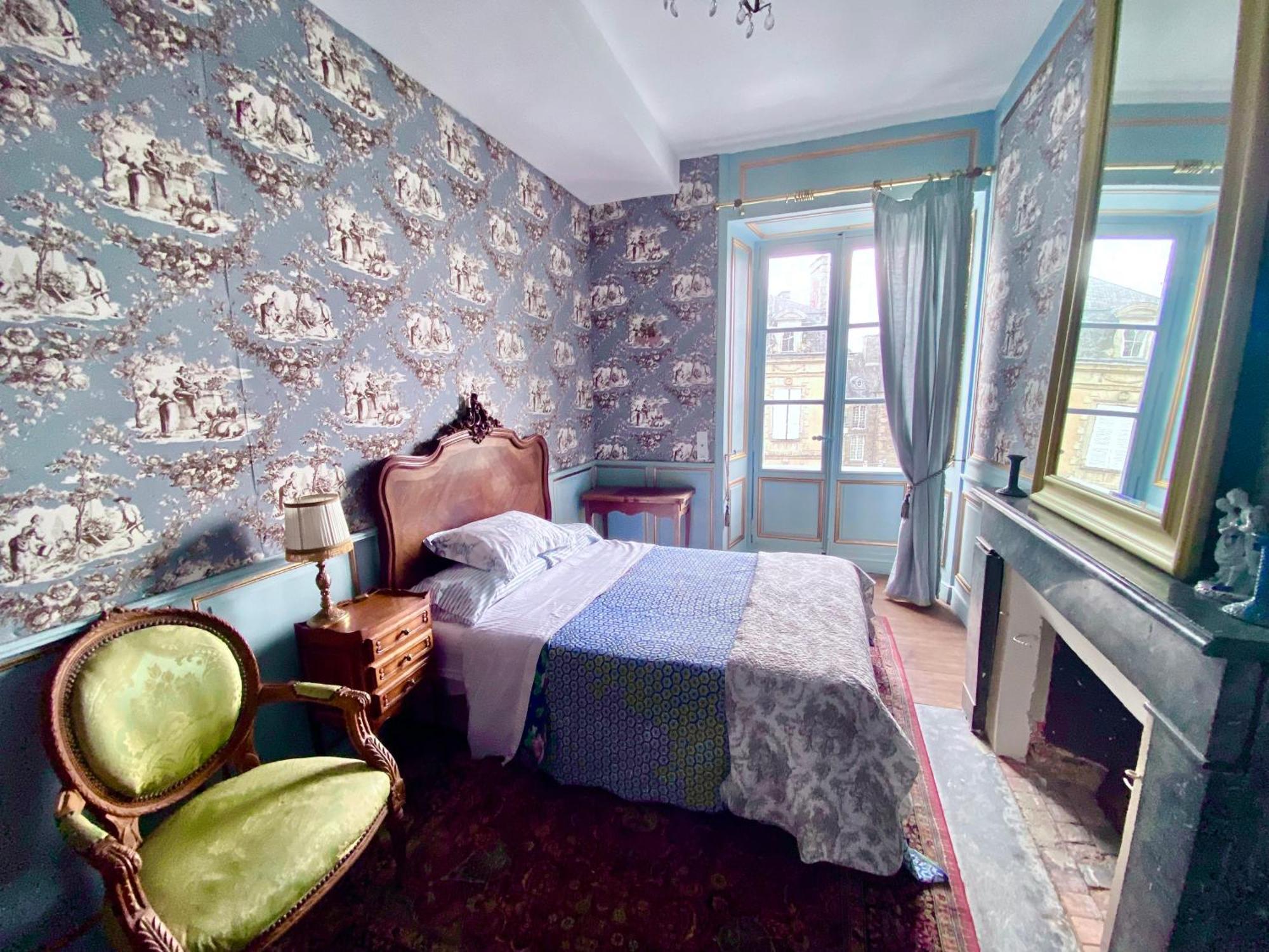 L'Hotel de Hercé Chambre d'Hote Mayenne Extérieur photo