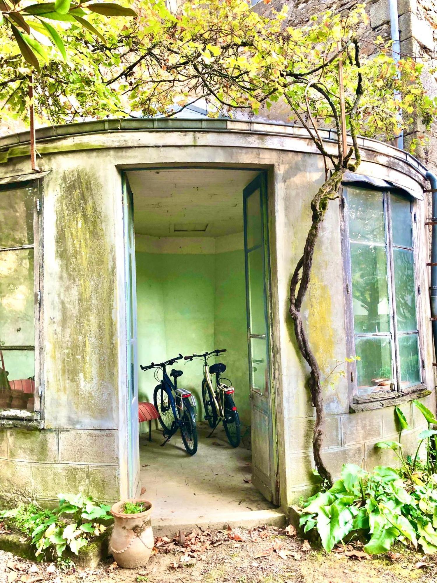 L'Hotel de Hercé Chambre d'Hote Mayenne Extérieur photo
